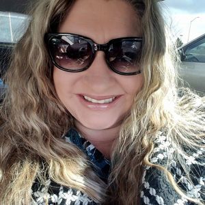 Meet your Posher, Kristina